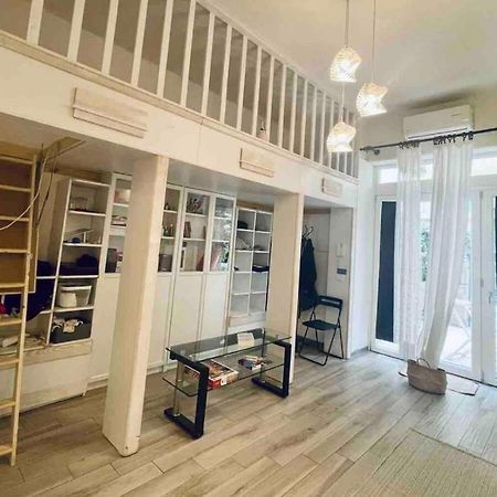 Ferienwohnung Cosy Modern Flat Private Patio Florenz Exterior foto